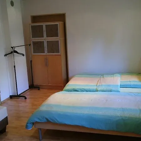 Steinwald Auslaeufer Mit Blick Auf Koesseine Waldershof